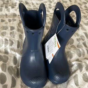 New with tags, navy blue crocs rain boots size toddler 10